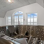 Large 18-person Pool House With Activity Room, Built In 2011 度假居 乌尔夫堡