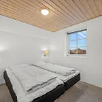Large 18-person Pool House With Activity Room, Built In 2011 乌尔夫堡