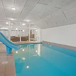 度假居 Large 18-person Pool House With Activity Room, Built In 2011 乌尔夫堡