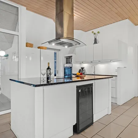 Large 18-person Pool House With Activity Room, Built In 2011 * Ulfborg
