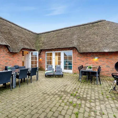 Large 18-person Pool House With Activity Room, Built In 2011, Holiday home Ulfborg
