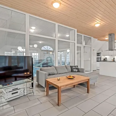 Large 18-person Pool House With Activity Room, Built In 2011, * Ulfborg
