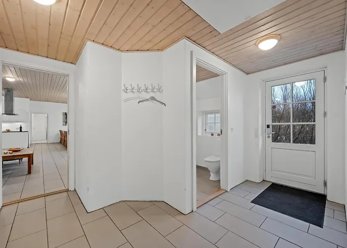 Ferienhaus Large 18-person Pool House With Activity Room, Built In 2011 *