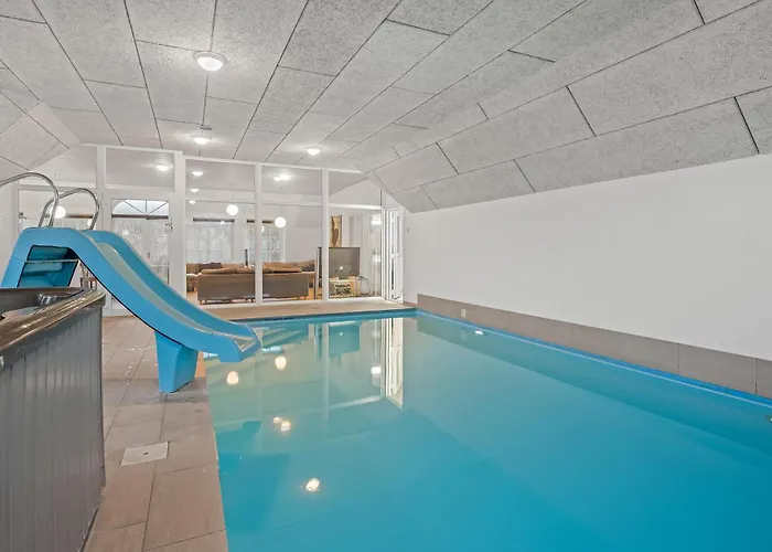 Ferienhaus Large 18-person Pool House With Activity Room, Built In 2011 Ulfborg